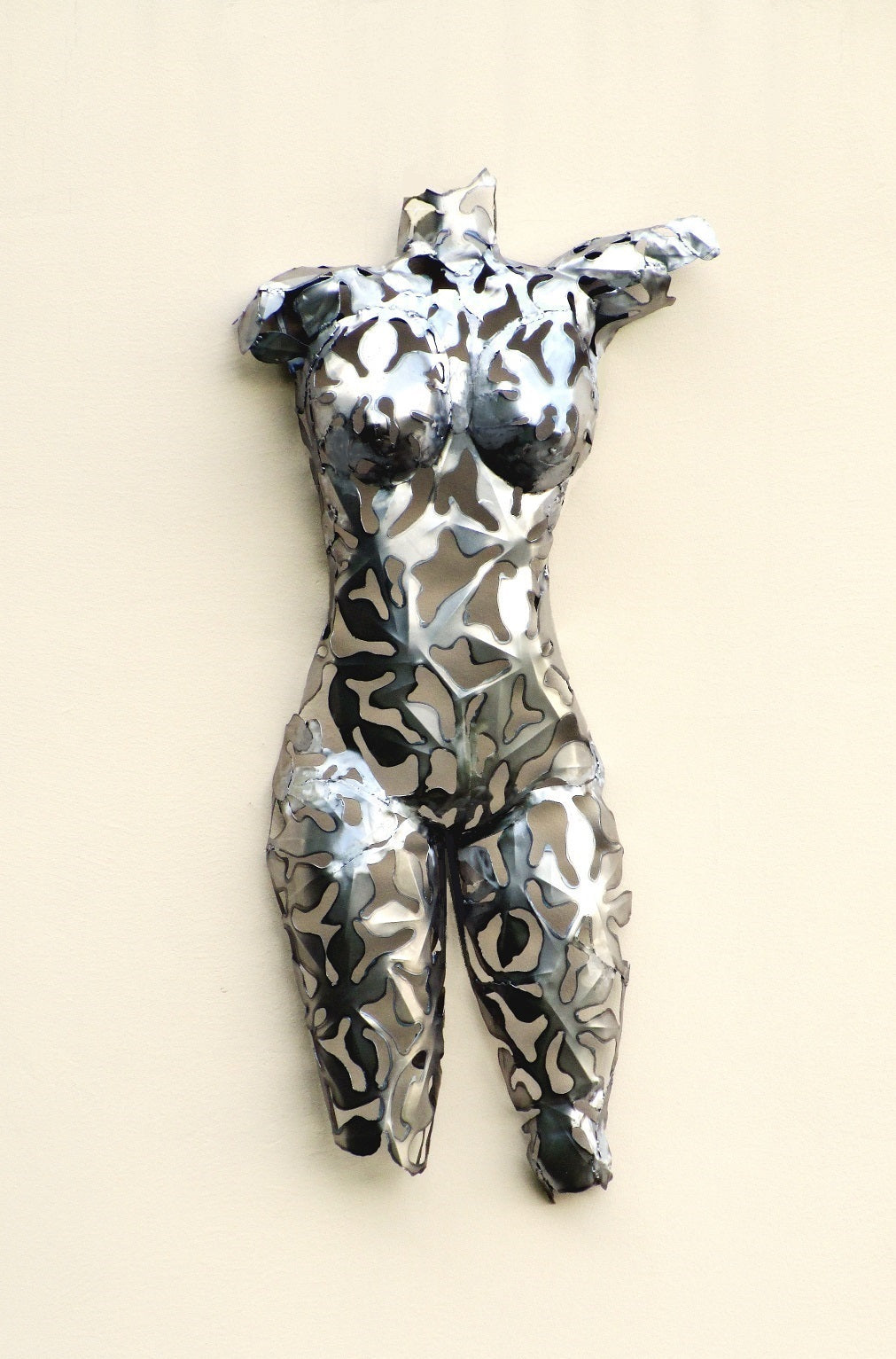 Hunnia Venus Wandrelief 3D (edelstahl) 22x60x116 2,7kg