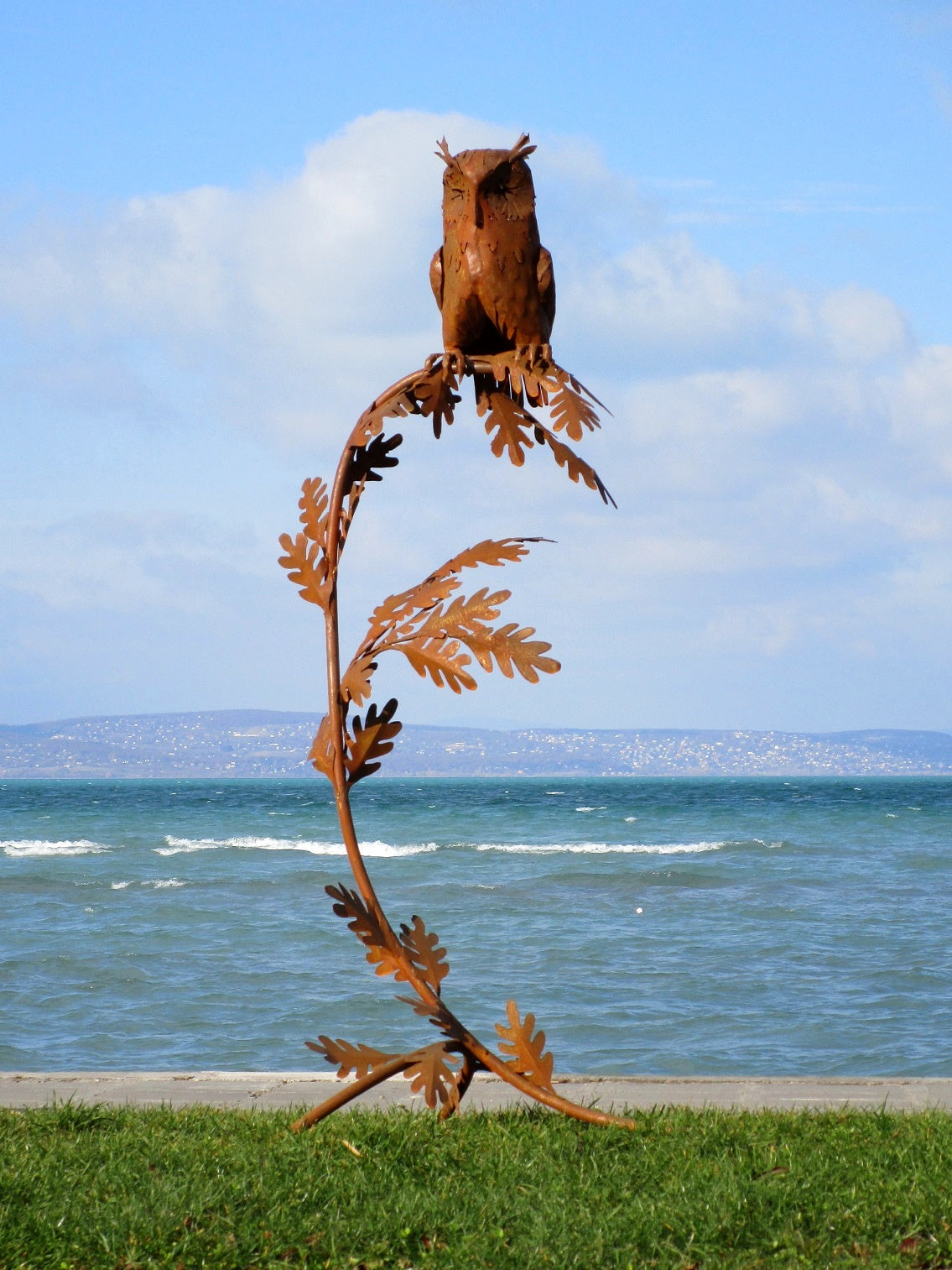 Eule am großen Ast (rostig) 78x87x170 6,9kg