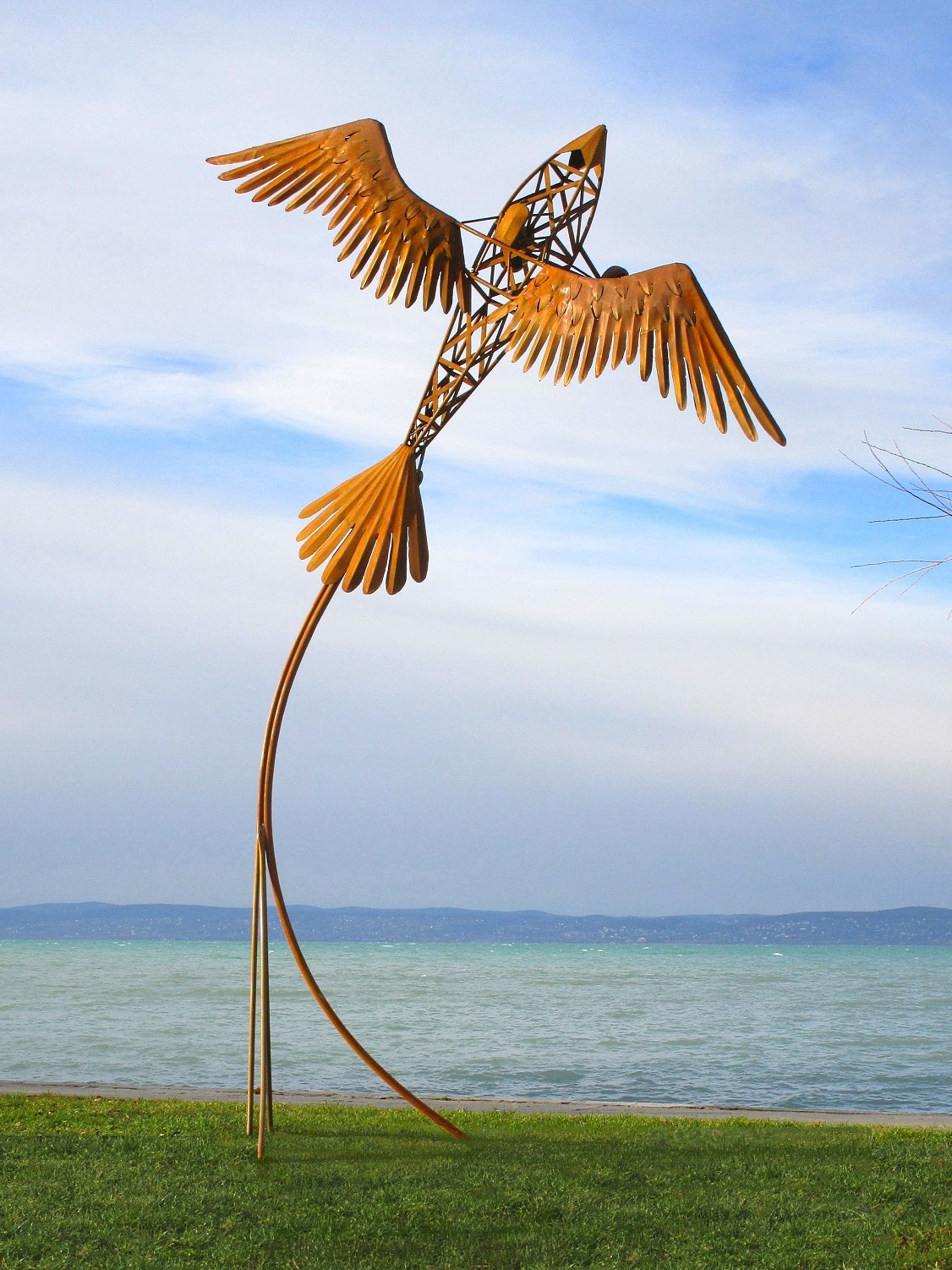 Flügelzeug (rostig) 235x145x415 49kg