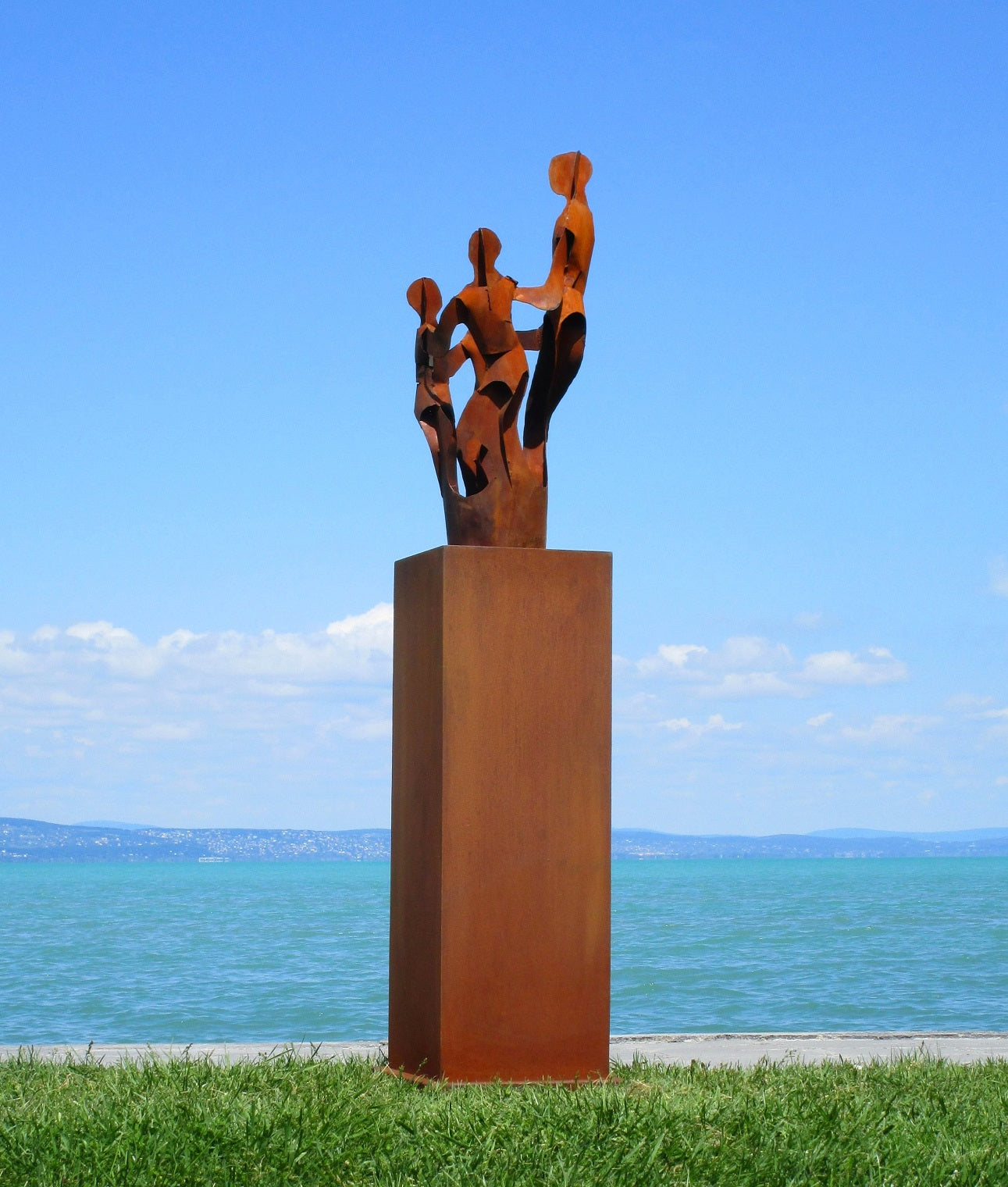 Freude Skulptur (rostig) 40x40x182 20kg