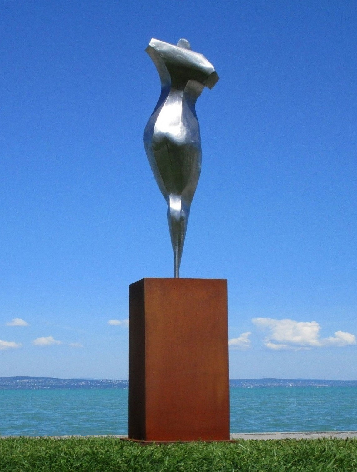 Aphrodite 272 (edelstahl+rostig) 56x56x272  32kg