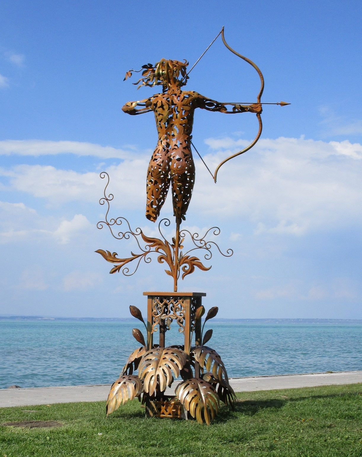 Diana (rostig) 160x100x328  45kg