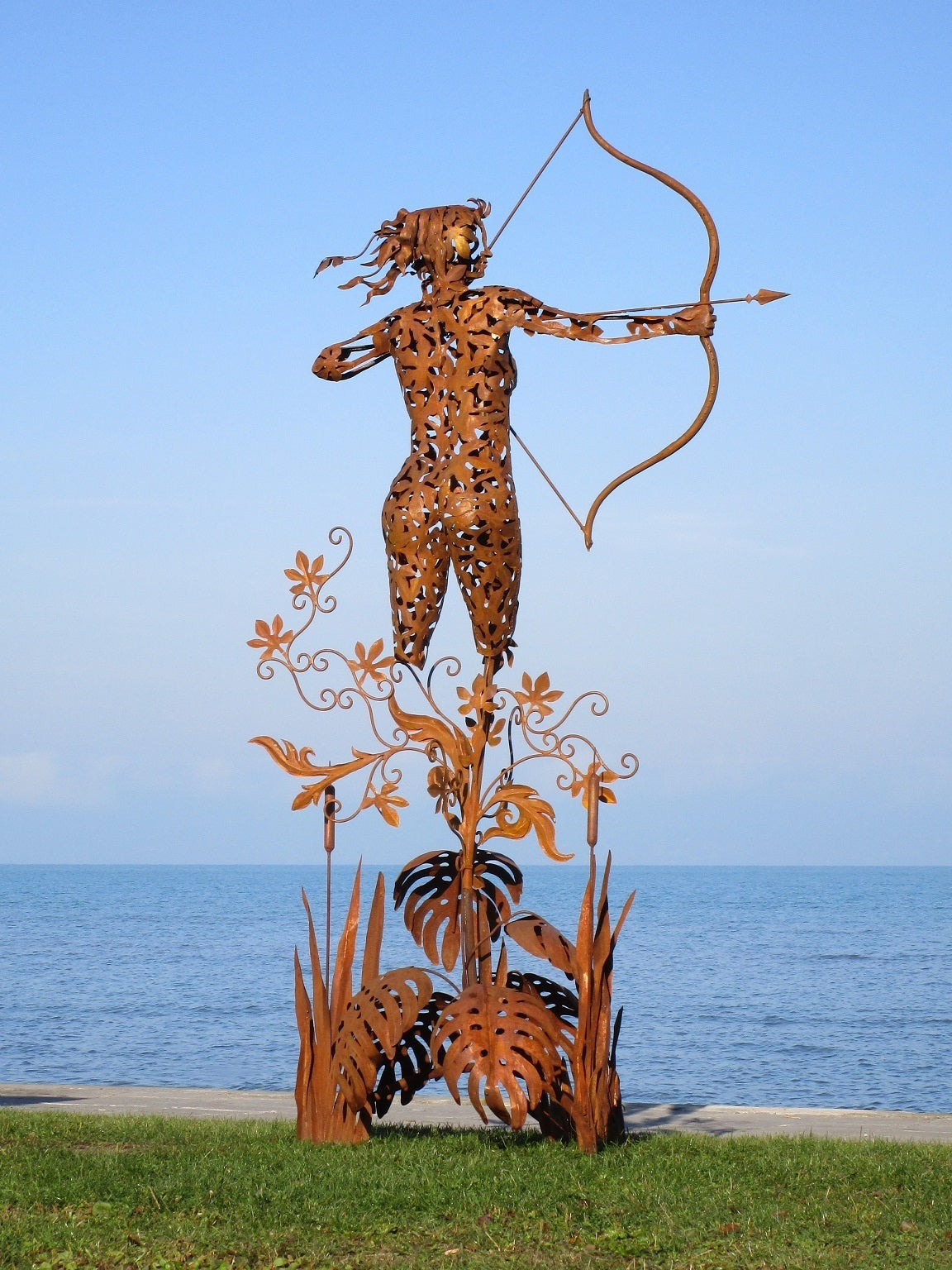 Diana in Wildnis (rostig) 156x103x300  31kg