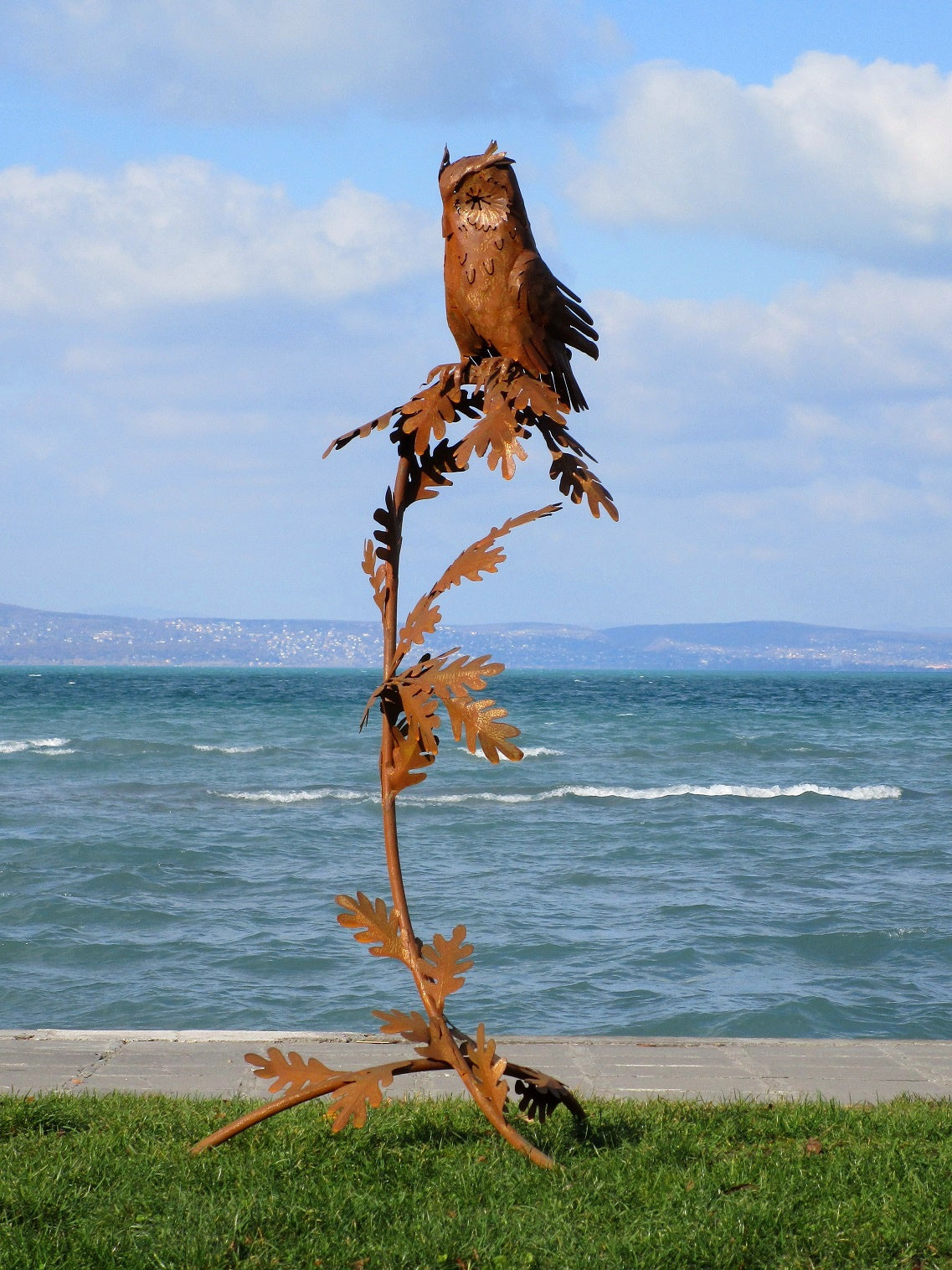 Eule am großen Ast (rostig) 78x87x170  6,9kg