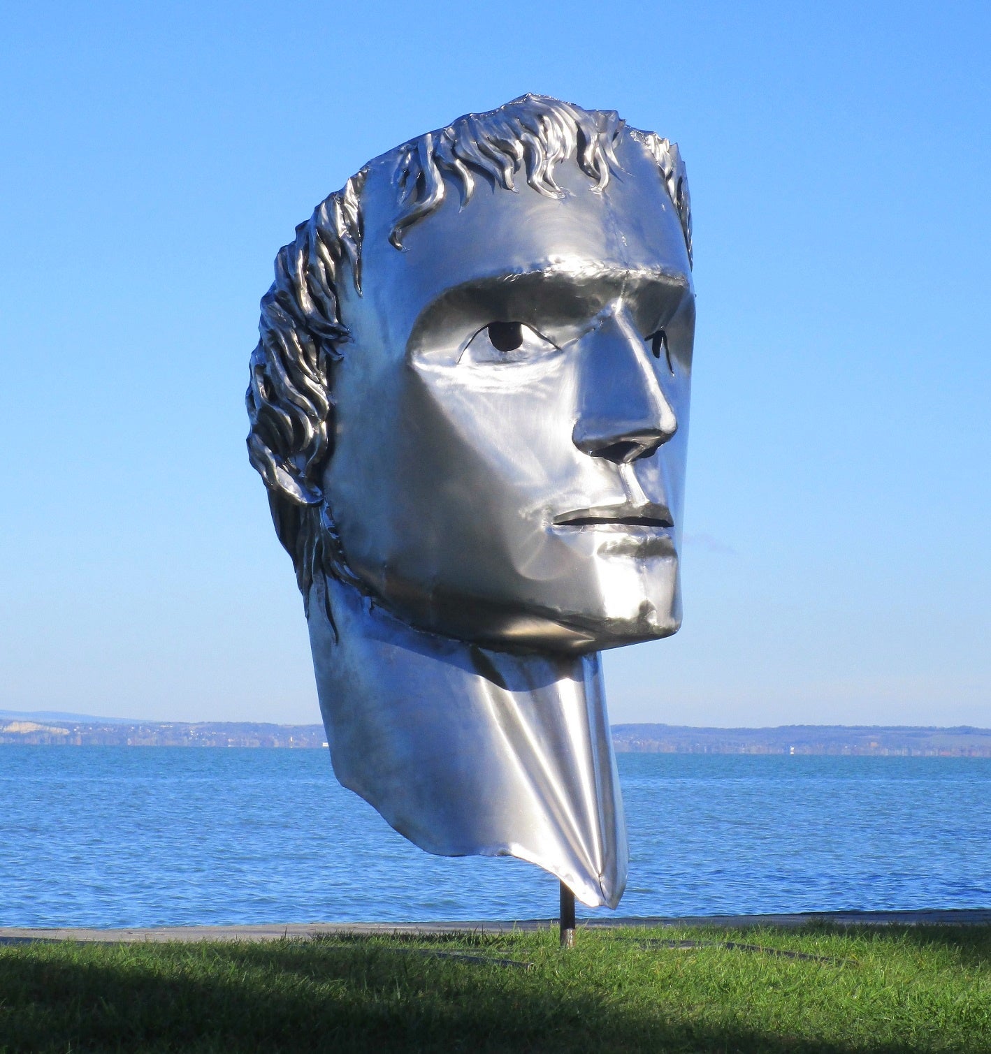 Männlicher Kopf Caesar (edelstahl) 113x104x213  63kg