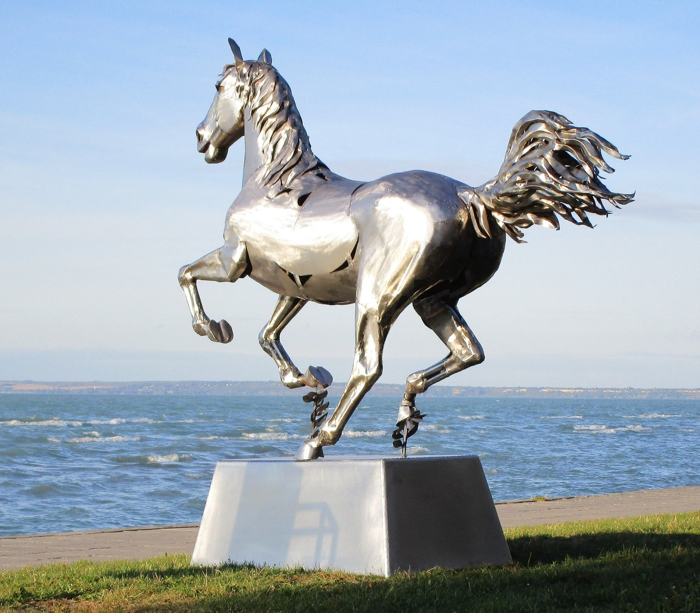 Pferd Lebensgroß (edelstahl) 85x290x260  74kg