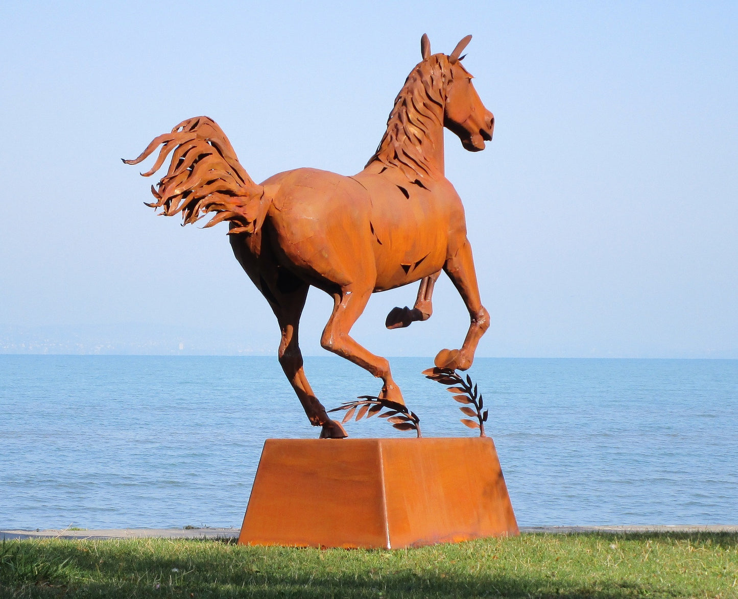 Pferd Lebensgroß (rostig) 85x290x260  74kg